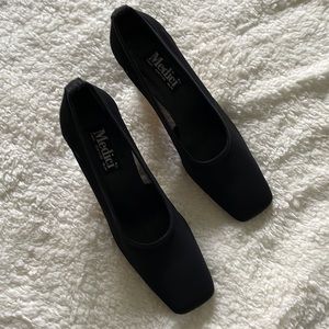Medici Elastic Heels In Black Size-8 1/2 Made in Spain NWT